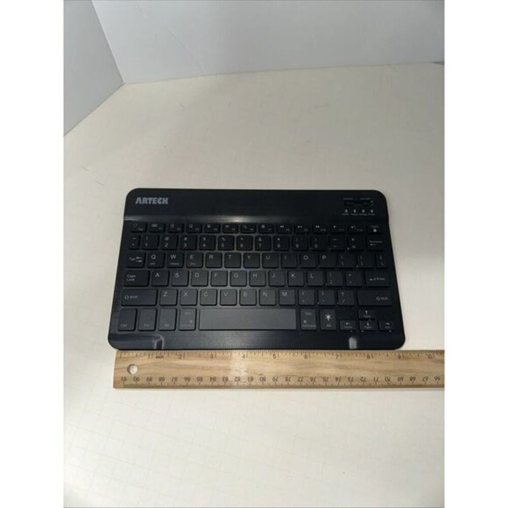 Arteck HB030B Universal Slim Portable Wireless 3.0 7-Color Backlit Keyboard -...